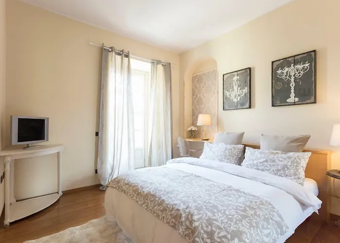 Casa delle colonne - big&elegant apt by Home a porter Turin